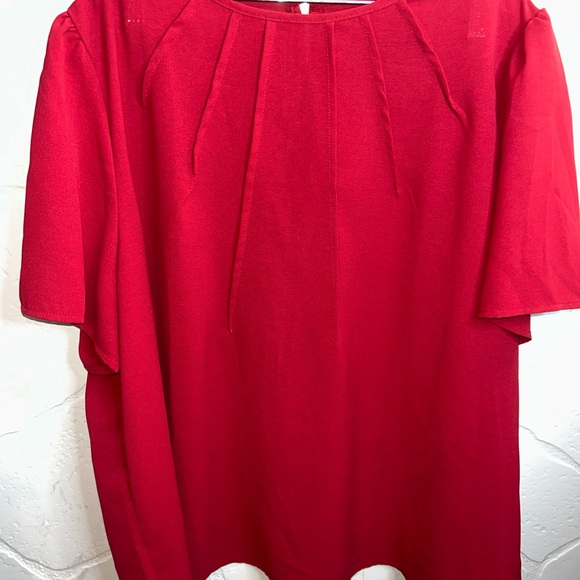 SHEIN Tops - SHEIN Red Boxy Short Sleeve Blouse
